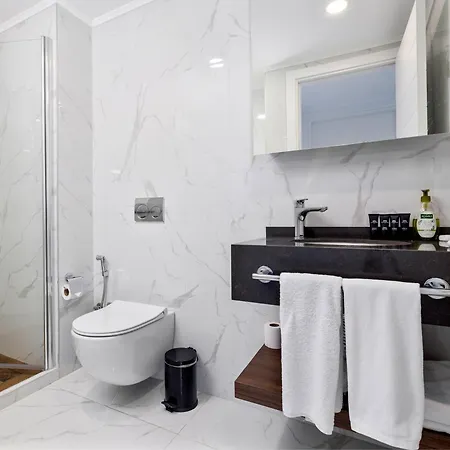 Grand Sapphire Residences By Northernland Trikomo